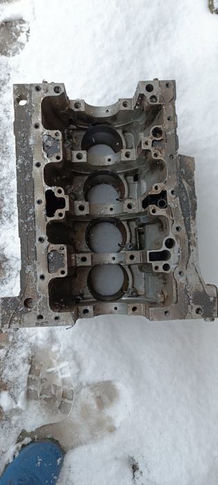 Блок циліндрів двигуна шкода октавія тур