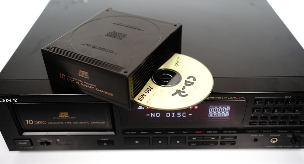 Zmieniarka na 10 CD SONY CDP-C910 DAC 16 BIT