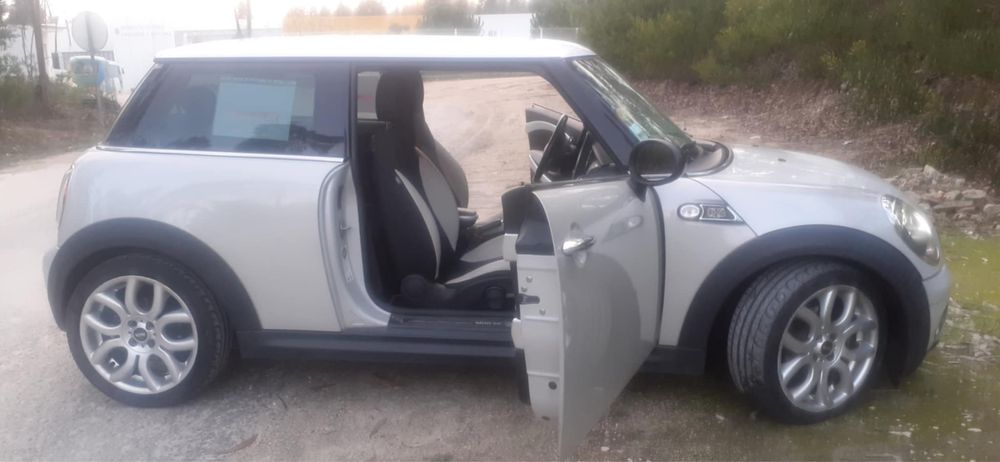 Mini Cooper  1.6 D Mayfair 50 (2010)