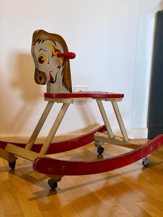 Cavalinho de madeira vintage