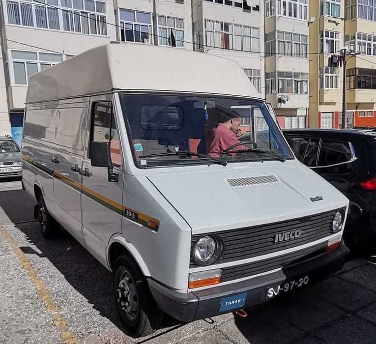 Carrinha Iveco Daily 35-8