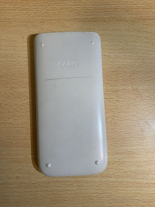 Calculadora CASIO - Recarregável com energia solar