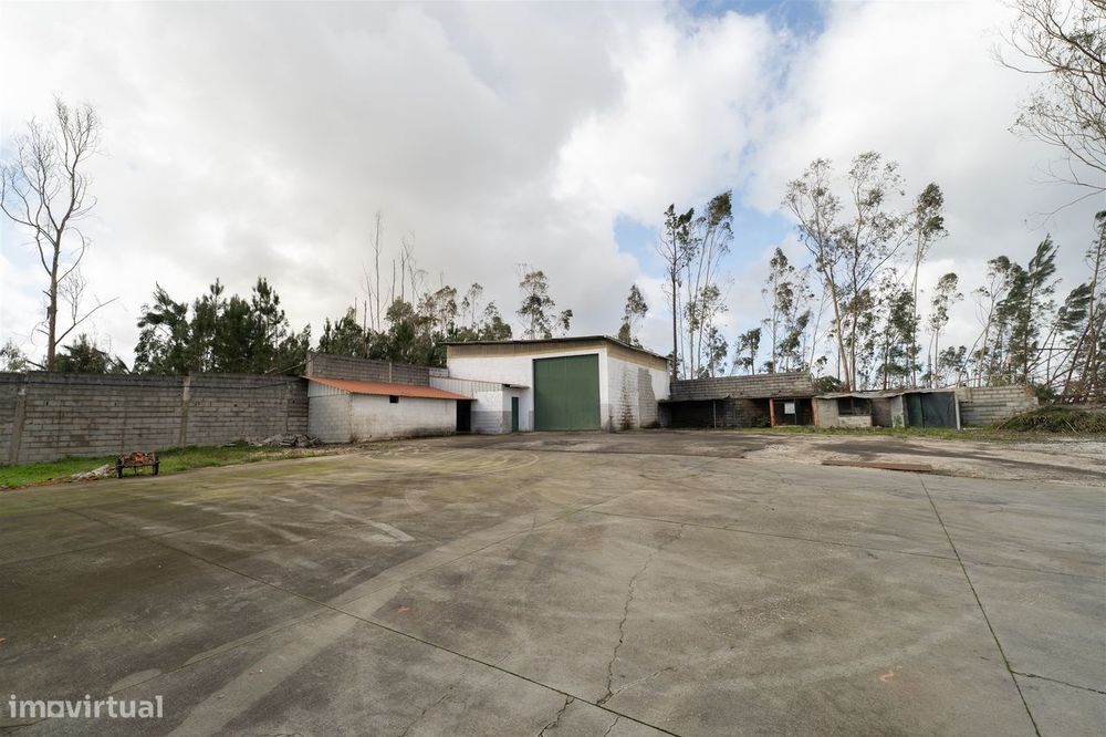 Zona Industrial Zicofa, Armazem, Escritorio, Moradia T4