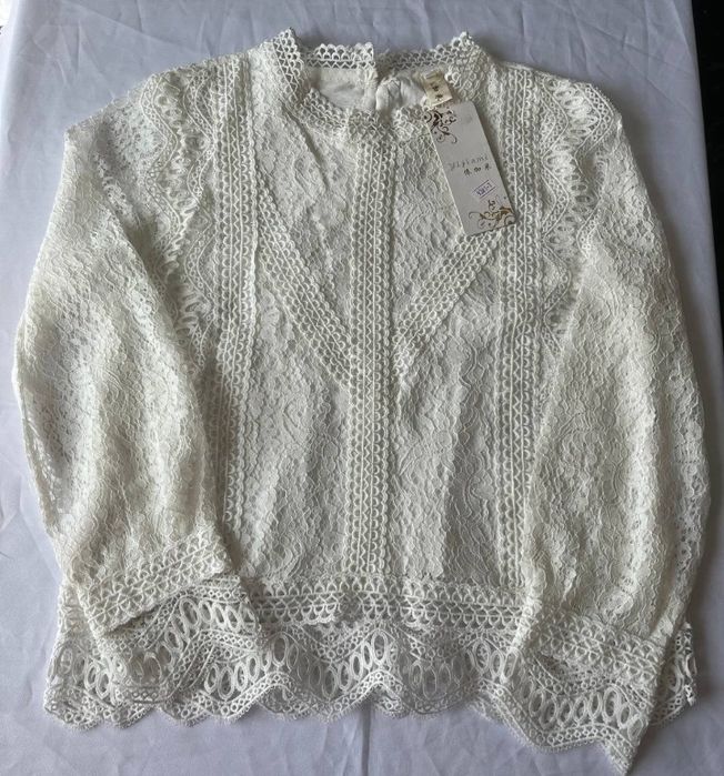 Продам нарядну блузу