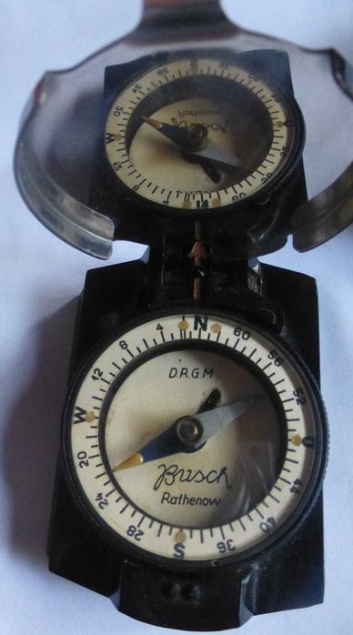 Kompas Busch Rathenow D.R.G.M. Kompas polowy z lat 30.