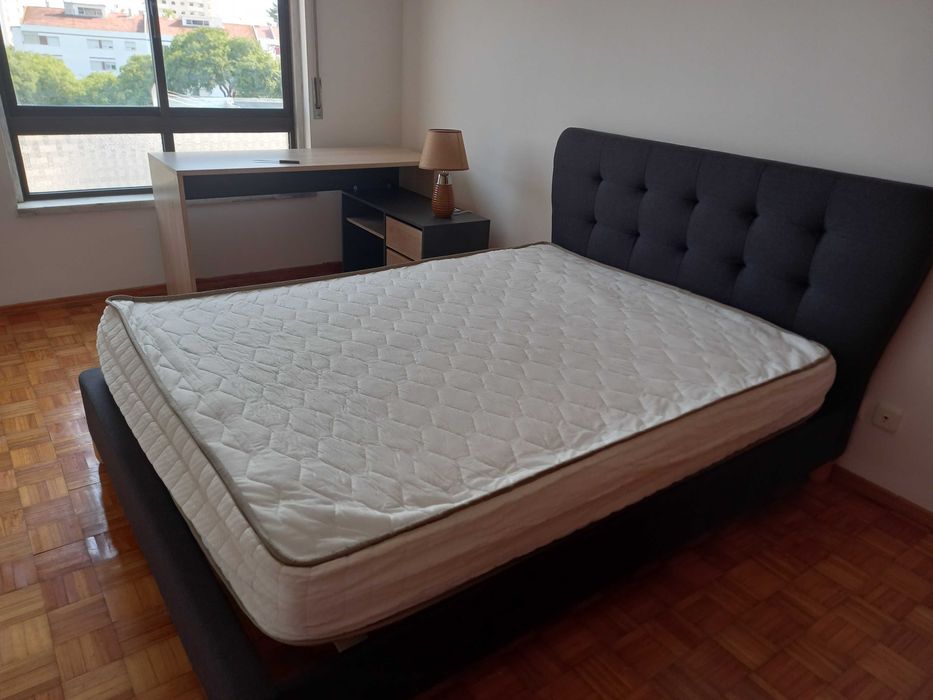 Quarto Individual Póvoa Santa Iria