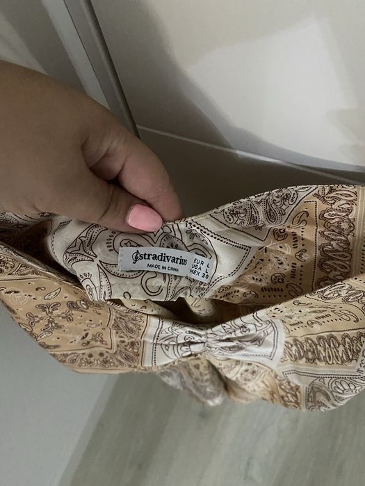 Top stradivarius tam L