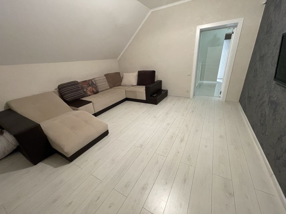 Новий, Сучасний, вже облаштований Будинок , стан люкс