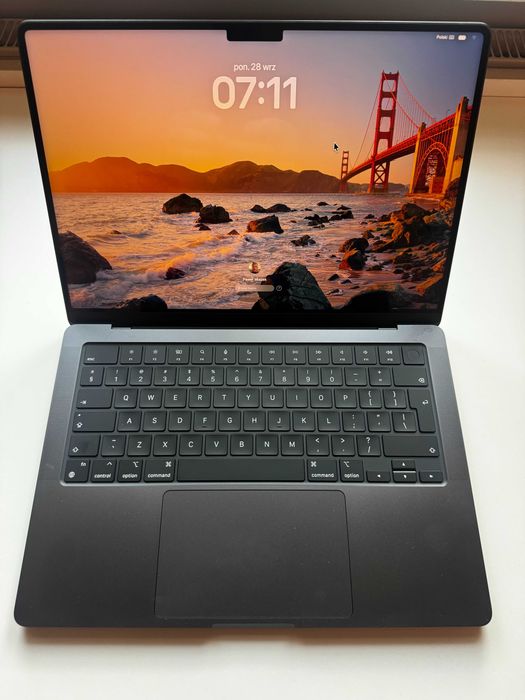 MacBook Pro 14″ M4 24GB 1TB – nieużywany, tylko 3 cykle