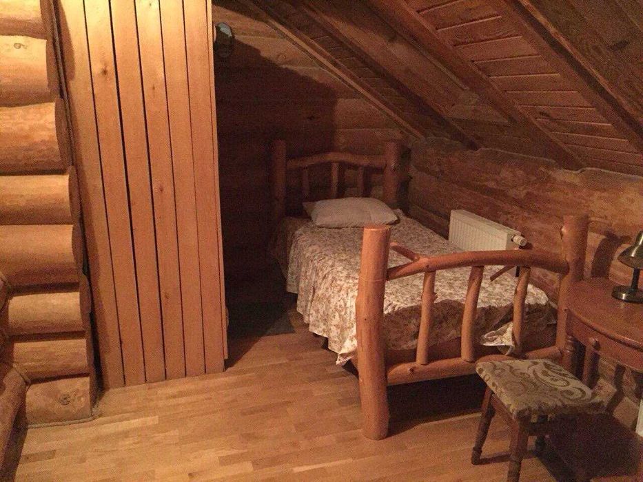 Великий дерев’яний будинок у самому серці Східниці   Гори Карпати
