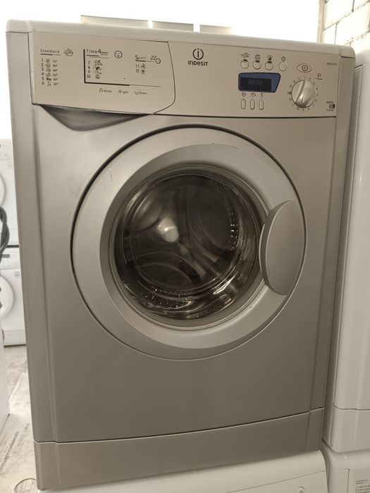 Стиральная машина б/у Indesit Сервис Гарантия wise1075