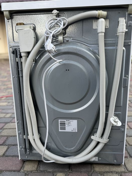 Пральна машина Miele w1