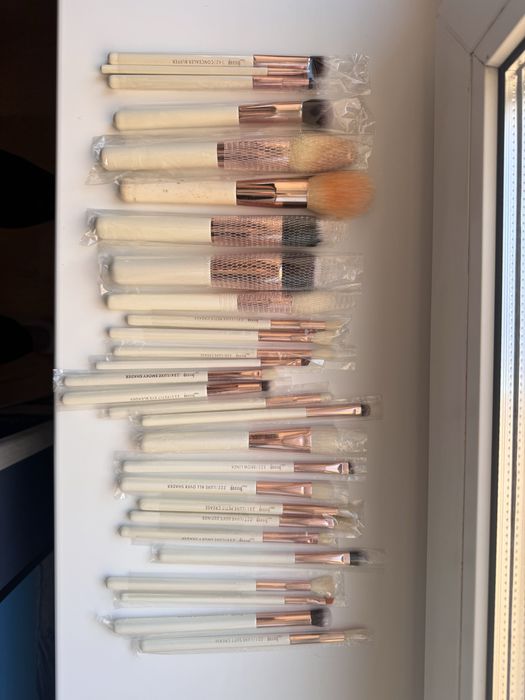 Пензлик для макіяжу обличчя, очей beilli chanel armani jessuq