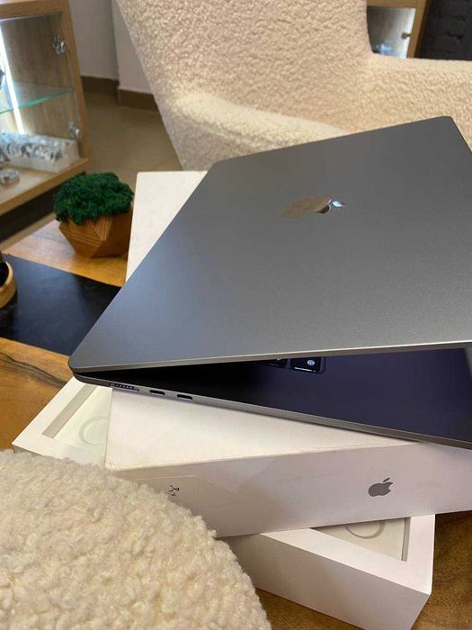 Ноутбук Apple MacBook Air 15“ M3 16/512GB Space Gray (MXD13) 2024