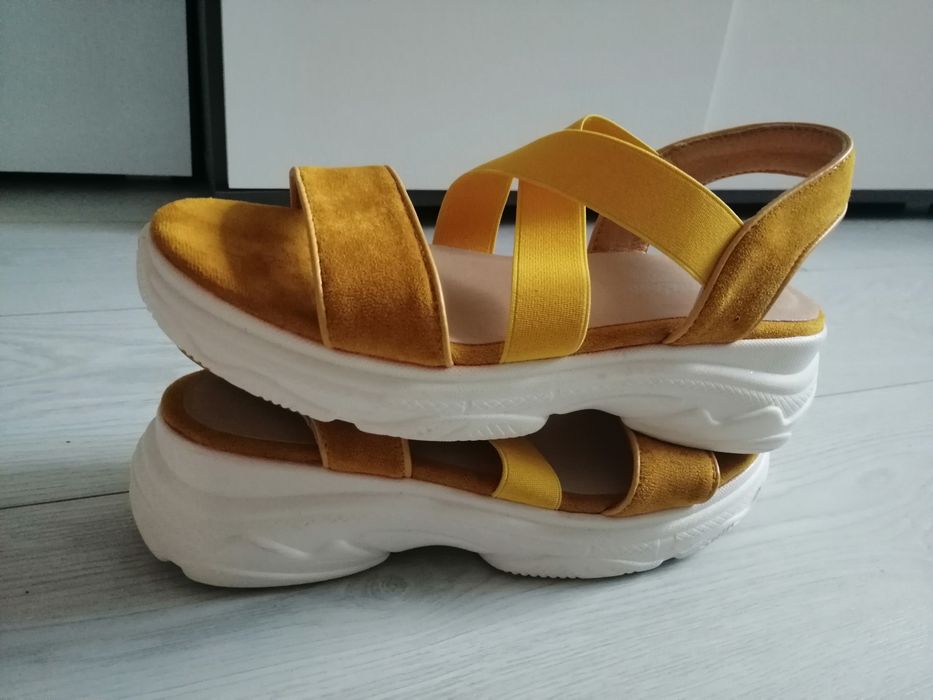 Sandały platformy 40 damskie żółte