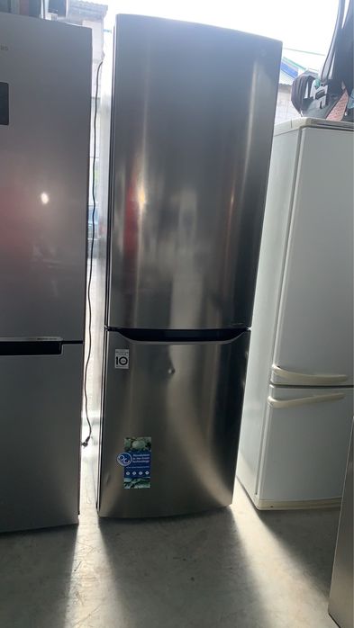 Холодильник LG No Frost в обох камерах