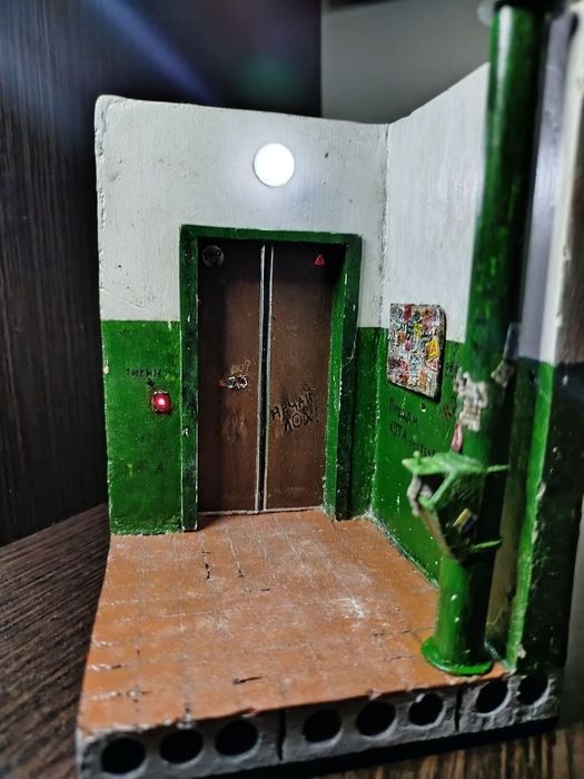 Діорама Під'їзд 1:15