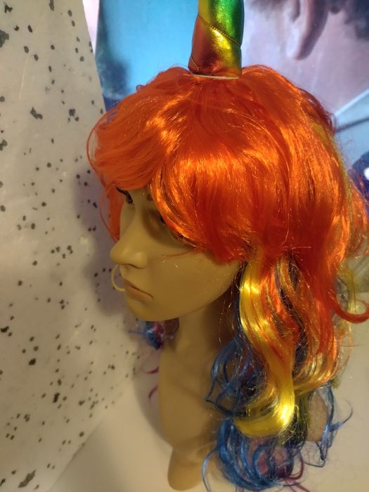 Peruka Długa Tęczowy Jednorożec kolorowy rog