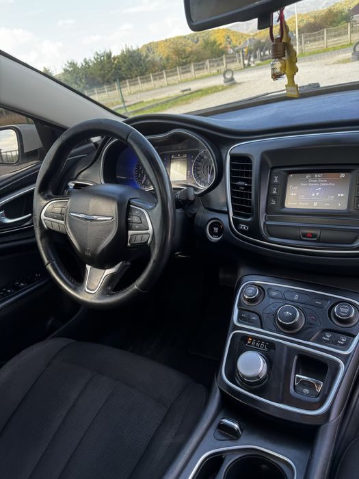 Продам Chrysler 200 2015 рік 2.4і