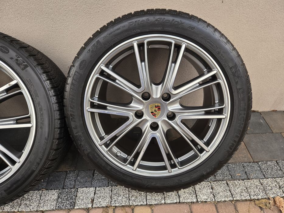 Koła do Porsche Panamera 20 cali na oponach zimowych - Oryginalne. Stan- Jak Nowe