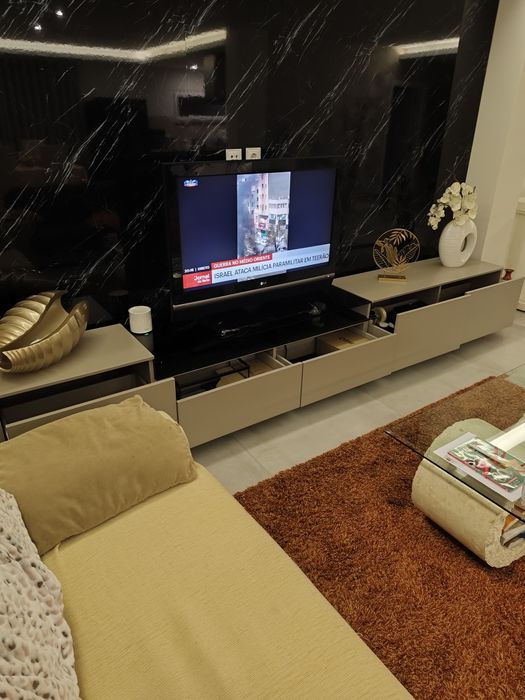 Móvel aparador de TV