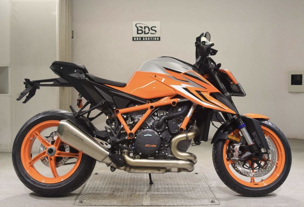 KTM 1290 Super Duke 2023 рік 2 км пробіг