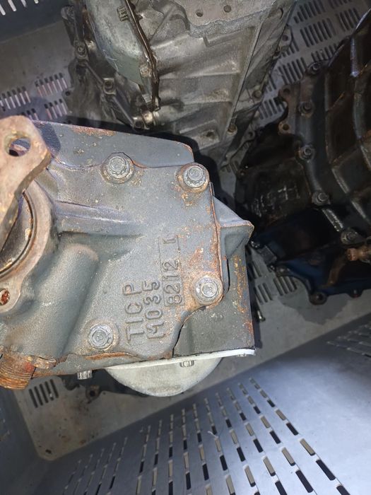 Caixas de velocidades mitsubishi canter MO35 S5.3.9td em ferro