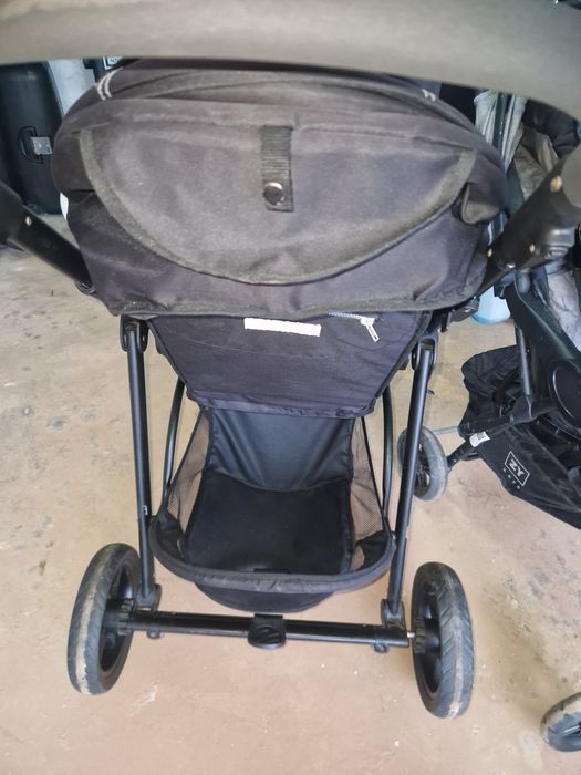 Carrinho bebe pierre cardin