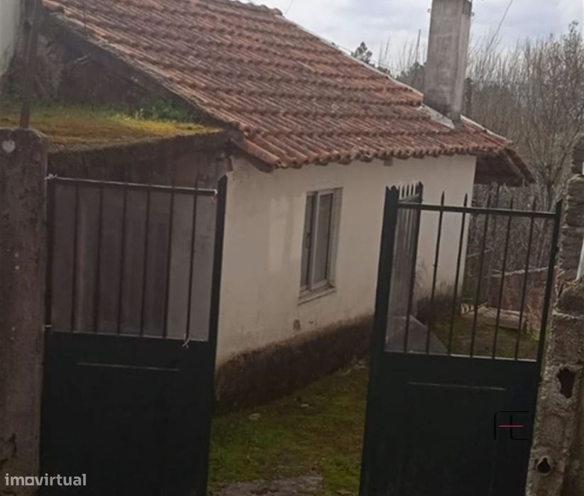 Moradia para Restaurar T4 Venda em Murça,Murça