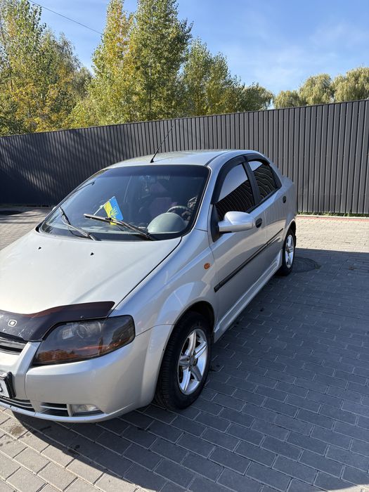 Продам автомобіль Chevrolet Aveo 2005