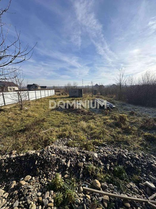 Продається земельна ділянка у с. Іза