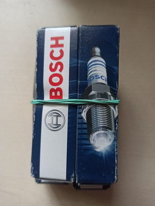 Свечи для Civic 4D Bosch  Iridium 0242 240 675