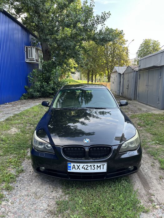 Продаю BMW E60 2003