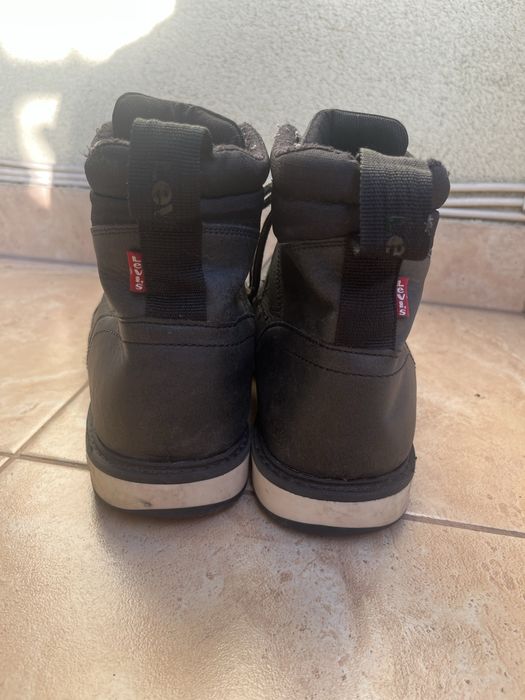 Buty za kostke, marki levis, rozmiar 42, wkładka 28cm
