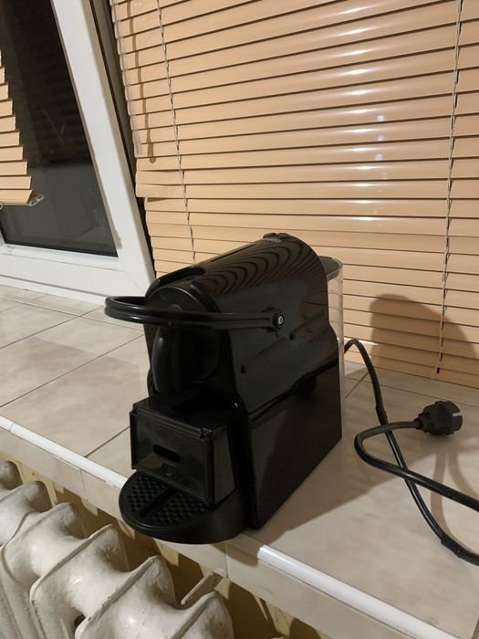 Кафе машина  капсульна  DeLonghi Nespresso Inissia