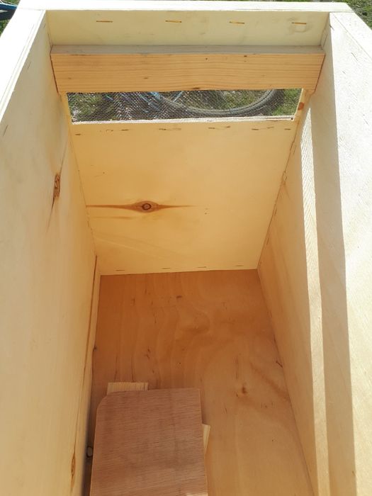 Роївниці, рійничка, ловушка для роїв, ящик для перевезення бджолопакет