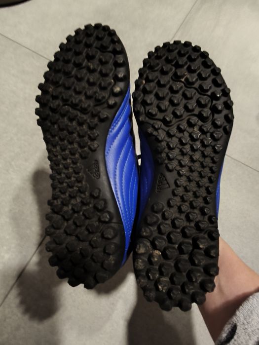 Buty piłkarskie Adidas rozmiar 33