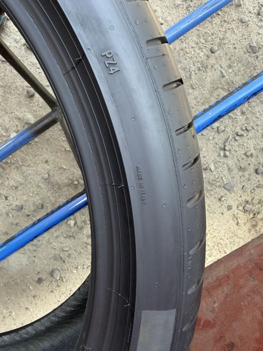 255/35/21 R21 Pirelli P Zero PZ4 літо 1 шт
