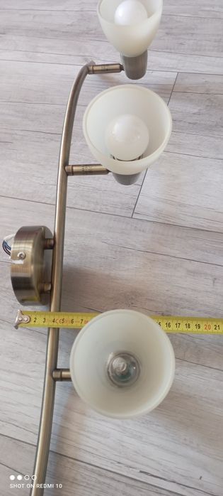 Lampa sufitowa cztero lampowa kierowana