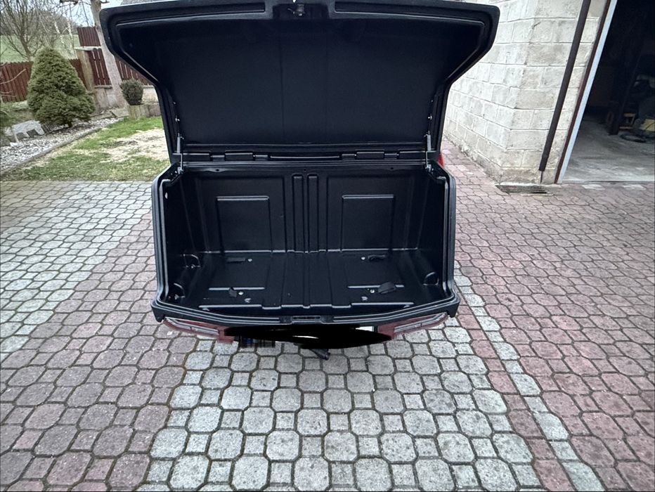 Towbox V3 led - box bagażowy na hak