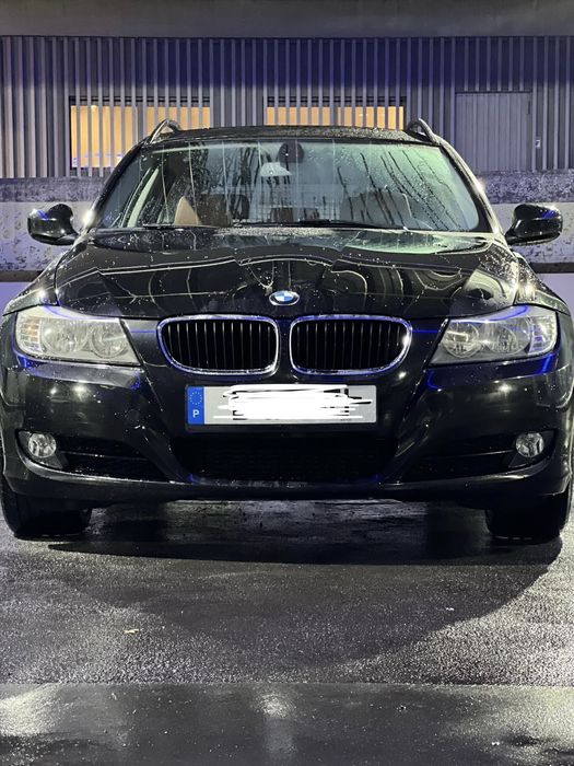 BMW 318d Touring 2010