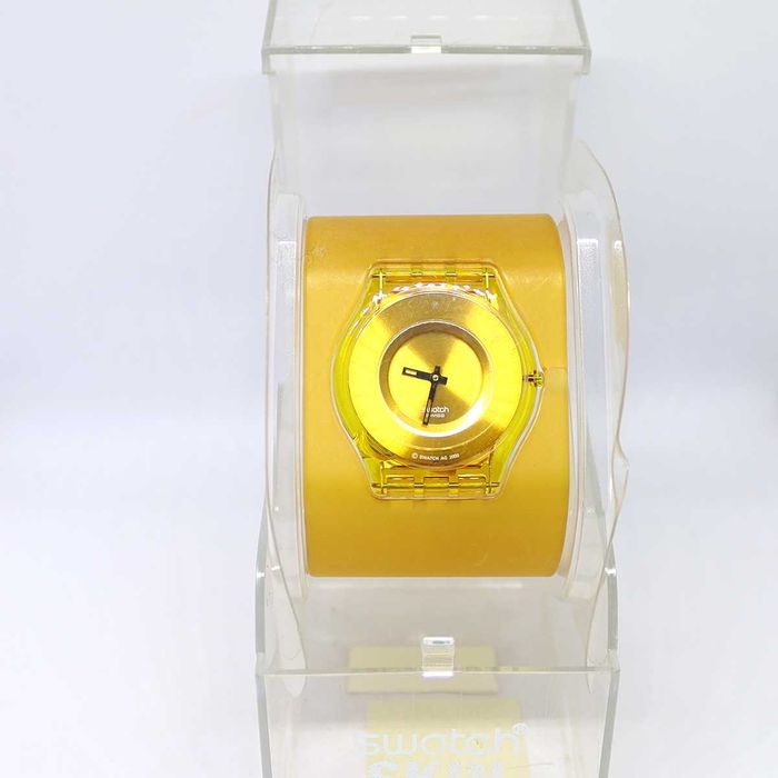 Vendo relógio Swatch original - SFJ101 Yellow Jelly Skin - estado novo