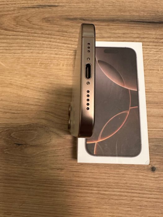 iPhone 16 Pro 256gb Desert Titanium