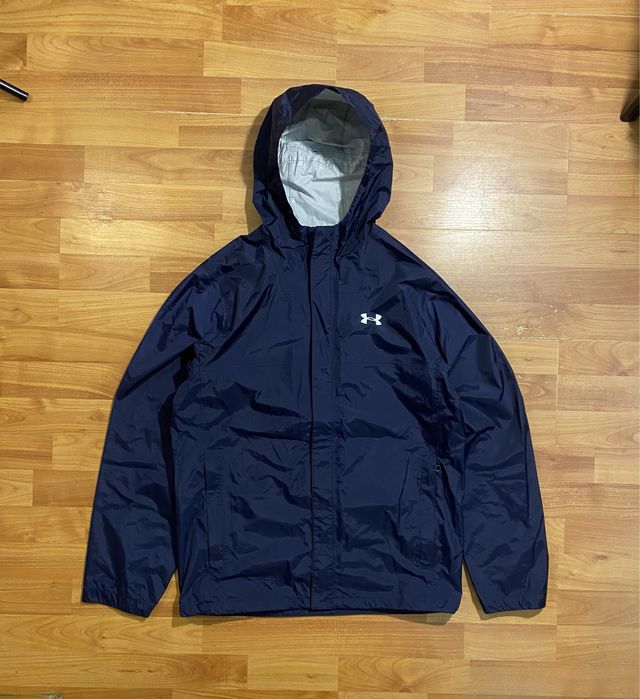 (S) UNDER ARMOUR STORM PROOF Весенняя курточка на мембране ветровка