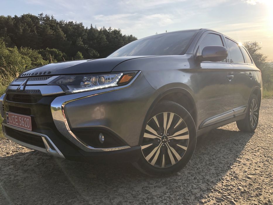Мітсубісі Аутлендер Mitsubishi Outlander 2020 р