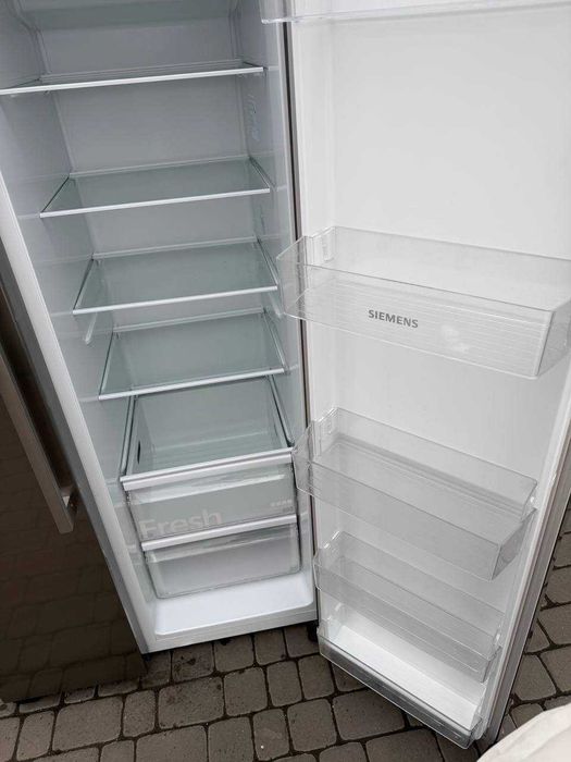 Холодильник б/в Siemens Розмір: 180/90/70 Металік No Frost #07480