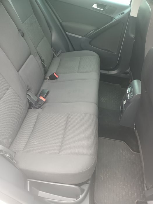 Продаєтьця хороше авто тільки пригнане