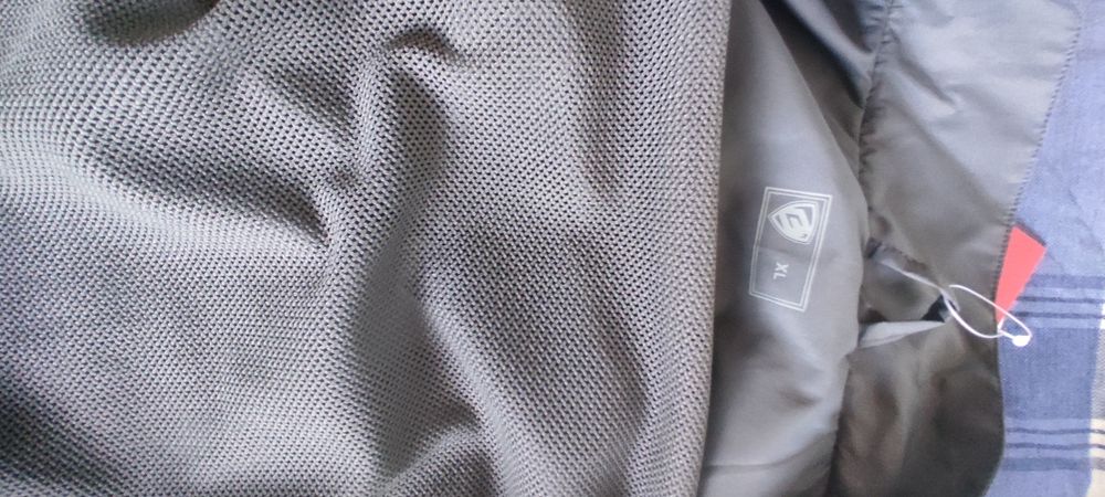 Casaco Corta vento Berg XL