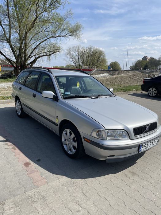 Volvo V40 1.9D 1999r.