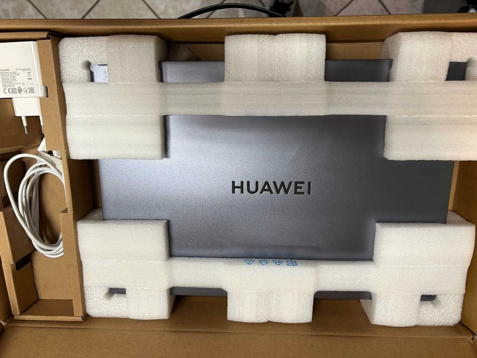 Laptop Huawei MateBook D 16 *** PAT KOM*** /JAK NOWY/